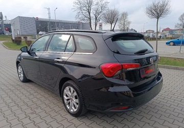 Fiat Tipo II Station Wagon 1.6 MultiJet 120KM 2017 Fiat Tipo Bezwypadkowy - automat - 1,6 MultiJe..., zdjęcie 10