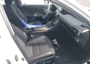 Lexus IS III 2017 Lexus IS IS 200T, od ubezpieczalni 2.0 Benzyna 241KM, zdjęcie 11