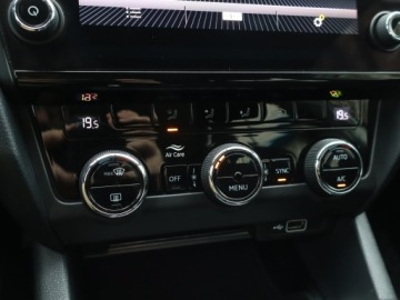 Skoda Octavia III Kombi Facelifting 1.5 TSI ACT 150KM 2019 Skoda Octavia 1.5 TSI, Salon Polska, Serwis ASO, zdjęcie 11
