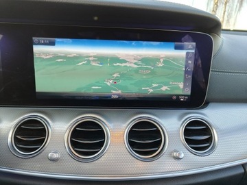 Mercedes Klasa E W213 Limuzyna 2.0 220d 194KM 2017 Mercedes E 220 Super stan faktura vat 23%, zdjęcie 9