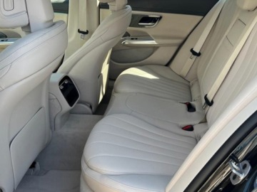 Mercedes Klasa E W214 Sedan 2.0 220d 197KM 2025 E Klasa 220 d 4-Matic Exclusive 2.0 (197KM) 2025, zdjęcie 10