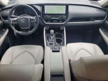 Toyota 2024 Toyota Grand Highlander Xle 2024 2.4 Benzyna 265KM, zdjęcie 8