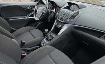 Opel Zafira C Tourer 1.6 CDTI ECOTEC 136KM 2015 Opel Zafira 1,6 CDTI 136 KM COSMO Nawigacja SUPER STAN 1.6 Diesel 136KM, zdjęcie 25