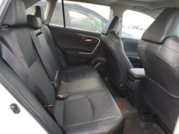 Toyota RAV4 V 2024 Toyota RAV4 2024, 2.5L, 4x4, TRD OFF-ROAD, po gradobiciu 2.5 Benzyna 203KM, zdjęcie 9