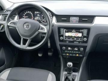 Skoda Rapid II Liftback Facelifting 1.4 TDI CR 90KM 2017 Škoda RAPID Skoda RAPID 1.4 TDI 90KM 2017, zdjęcie 3