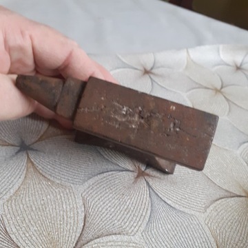 СТАРАЯ МАЛЕНЬКАЯ НАКОВАЛЬНЯ.НАКОВАЛЬНЯ