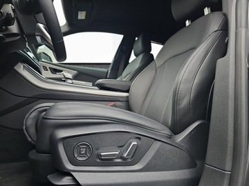Audi Q8 SUV 3.0 55 TFSI 340KM 2024 Audi Q8 RATA 3723 netto pneumatyka, ogrzewanie postojowe 3.0 Benzyna 340KM, zdjęcie 9