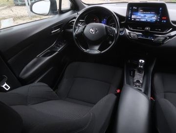 Toyota C-HR I Crossover 1.8 Hybrid 122KM 2017 Toyota C-HR 1.8 Hybrid, Salon Polska, Serwis ASO, zdjęcie 6