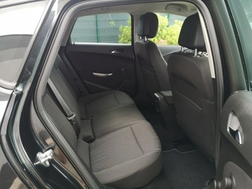 Opel Astra J Hatchback 5d 1.4 Turbo ECOTEC 140KM 2012 Opel Astra 1.4 16v 140KM Klima Tempomat Sensory, zdjęcie 17