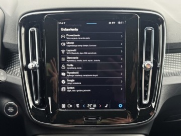 Volvo XC40 Crossover Facelifting 2.0 B3 163KM 2025 Volvo XC 40 B3 Plus Dark | Pixel LED | Harman Kard, zdjęcie 14