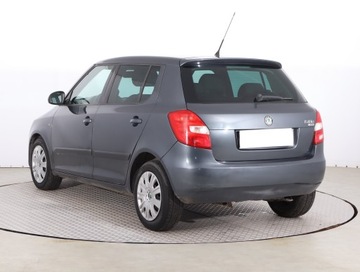 Skoda Fabia II Hatchback 1.2 i HTP 60KM 2009 Skoda Fabia 1.2, Klima, El. szyby, zdjęcie 3