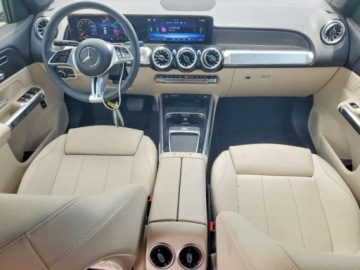 Mercedes GLB 2025 Mercedes-Benz GLB 250 2025 2.0 Benzyna 221KM, zdjęcie 8