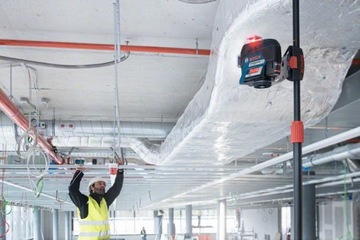 Линейный лазер Bosch GLL 3-80C + LR7 + аккумулятор GBA 12 В 2,0 Ач