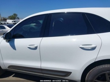 Porsche Macan 2023 Porsche Macan 2023r., 4x4, 2.0L 2.0 Benzyna 261KM, zdjęcie 5