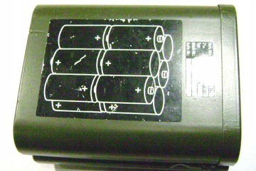 POJEMNIK na baterie koszyk zasobnik R-20 metalowy