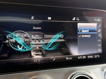 Mercedes Klasa E W213 2019 Mercedes-Benz Klasa E 53 4Matic Premium Plus salon PolsaBurmester Distroni, zdjęcie 28