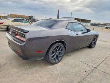 Dodge Challenger III 2022 Dodge Challenger SXT, 2022r., 3.6L 3.6 Benzyna 303KM, zdjęcie 3