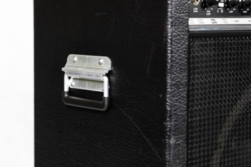 Peavey TNT 115 - басовый усилитель