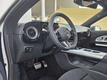 Mercedes CLA C118/X118 2026 MERCEDES-BENZ CLA 200 4-Matic AMG Line 1.5 (163KM) 2026, zdjęcie 9