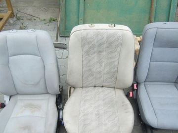 MERCEDES E TŘÍDA 210 W210 SEDADLO SEDADLA PŘEDNÍ