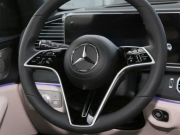 Mercedes GLE V167 SUV Facelifting 3.0 450d 367KM 2026 MERCEDES-BENZ GLE 450 d 4-Matic AMG Line 3.0 (367KM) 2026, zdjęcie 8