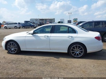 Mercedes Klasa E W214 2023 Mercedes-Benz Klasa E 350 4Matic 2023 2.0l 2.0 Benzyna 255KM, zdjęcie 2