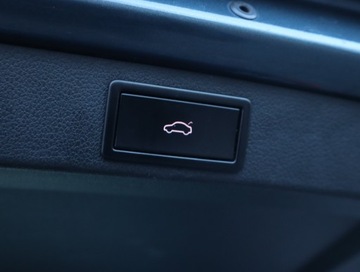 Skoda Octavia III Kombi Facelifting 1.6 TDI 115KM 2018 Skoda Octavia 1.6 TDI, Navi, Klima, Klimatronic, zdjęcie 15