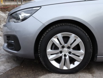 Peugeot 308 II SW Facelifting 1.5 BlueHDI 130KM 2019 Peugeot 308 1.5 BlueHDi, Salon Polska, Serwis ASO, zdjęcie 14