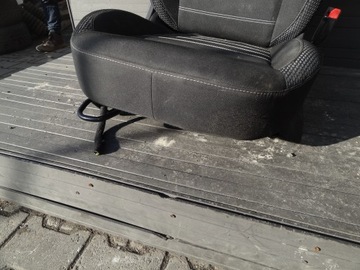 DACIA DUSTER II 18 SEDADLO SPOLUJEZDCE PRAVÝ AIR OHŘÍVAČ