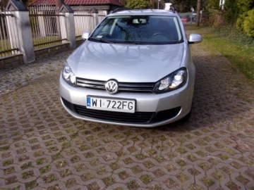 Volkswagen Golf VI Variant 1.6 TDI-CR DPF BlueMotion 105KM 2010 Volkswagen Golf Automat Bluemotion, zdjęcie 13