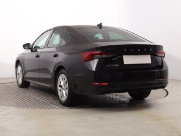 Skoda Octavia III Liftback Facelifting 1.5 TSI ACT 150KM 2020 Skoda Octavia 1.5 TSI, Salon Polska, zdjęcie 3