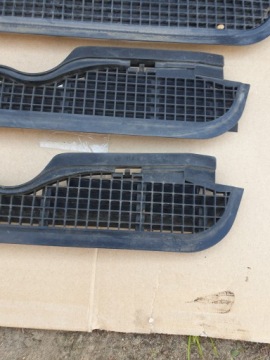 BMW E36 КРЫШКА ОКОННОЙ РЕШЕТКИ 1977679