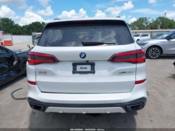 BMW X5 G05 2023 BMW X5 2023 BMW X5 PHEV XDRIVE45E 3.0 Hybryda 282KM, zdjęcie 9