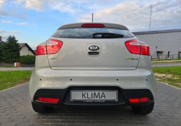 Kia Rio III Hatchback 3d 1.2 DOHC CVVT 85KM 2013 Kia Rio 1.2 86KM Klima KeyLess Czujniki Parkowania Grzane FoteleKierownica, zdjęcie 17