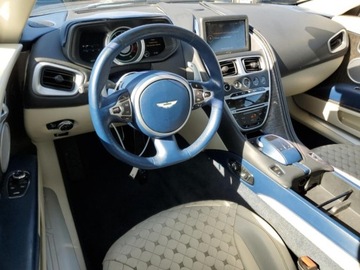 Aston Martin DB11 Coupe 4.0 V8 503KM 2019 Aston Martin DB11 2019 4.0l 4.0 Benzyna 503KM, zdjęcie 8