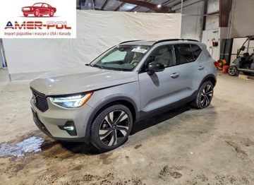 Volvo XC40 2025 Volvo XC 40 Plus 2025 2.0 Benzyna 194KM