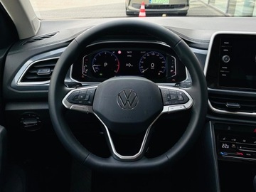 Volkswagen T-Roc I SUV Facelifting 1.5 TSI ACT 150KM 2025 Volkswagen T-Roc Final Edition 1.5 TSI DSG, zdjęcie 11