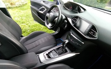 Peugeot 308 II SW Facelifting 1.2 PureTech 130KM 2018 Ładny Peugeot 308, 2018r, 1.2 130KM, zdjęcie 13