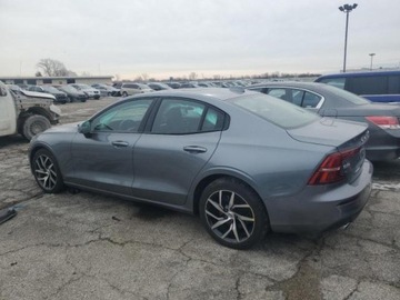 Volvo 2020 Volvo S60 2020 VOLVO S60 T5 MOMENTUM 2.0 Benzyna 250KM, zdjęcie 2