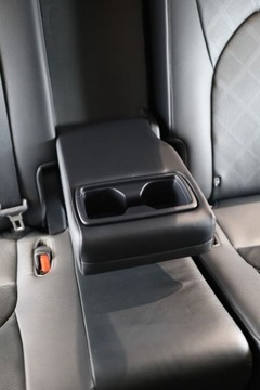 Toyota Highlander III 2.5 248KM 2021 Toyota Highlander 2.5 Hybrid Executive Skyview JBL HAK FV23 2.5 Hybryda, zdjęcie 13