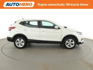 Nissan Qashqai II Crossover 1.6 DIG-T 163KM 2017 Nissan Qashqai klima auto grzane fotele czujniki, zdjęcie 8