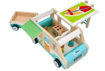 DREWNIANY KAMPER Z PRZYCZEPĄ I AKCESORIAMI