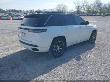 Jeep Grand Cherokee IV 2022 Jeep Grand Cherokee Summit Reserve, 2022r., 4x4, 5.7L 5.7 Benzyna 357KM, zdjęcie 3