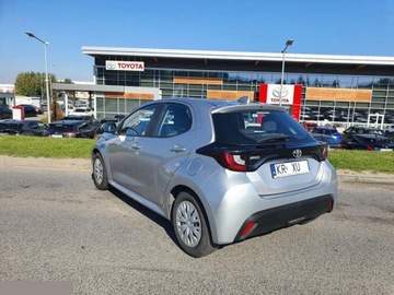 Toyota Yaris IV Hatchback 1.5 Dynamic Force 125KM 2022 Toyota Yaris 1.5 benzyna 125 KM 2022r wersja Comfort, zdjęcie 2