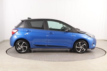 Toyota Yaris III Hatchback 5d Facelifting 2017 1.5 Dual VVT-iE 111KM 2019 Toyota Yaris 1.5 Dual VVT-i, Salon Polska, Klima, zdjęcie 5