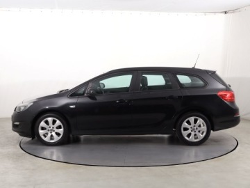 Opel Astra J Sports Tourer Facelifting 1.6 Twinport ECOTEC 115KM 2015 Opel Astra 1.6 16V, Skóra, Klima, Klimatronic, zdjęcie 2