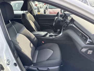 Toyota Camry IX Sedan 2.5 Hybrid Dynamic Force 218KM 2023 Toyota Camry 2.5 Hybrid Comfort CVT 2.5 Hybrid Com, zdjęcie 6