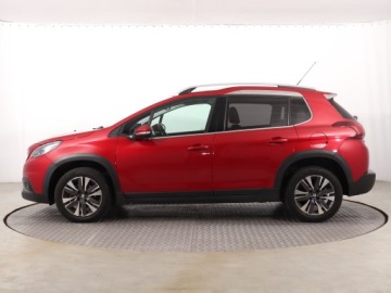Peugeot 2008 I SUV Facelifting 1.2 PureTech 110KM 2018 Peugeot 2008 1.2 PureTech, Salon Polska, zdjęcie 2