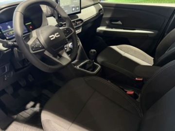 Dacia Jogger 2026 Od ręki - Extreme 7os. 1.2 Eco-G LPG 120KM / Pakiet Zimowy, zdjęcie 4