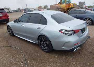 Mercedes Klasa C W206 Limuzyna 2.0 300 258KM 2024 Mercedes-Benz Klasa C 2024r., C 300, 2L, od ubezpieczalni 2.0 Benzyna 259KM, zdjęcie 3